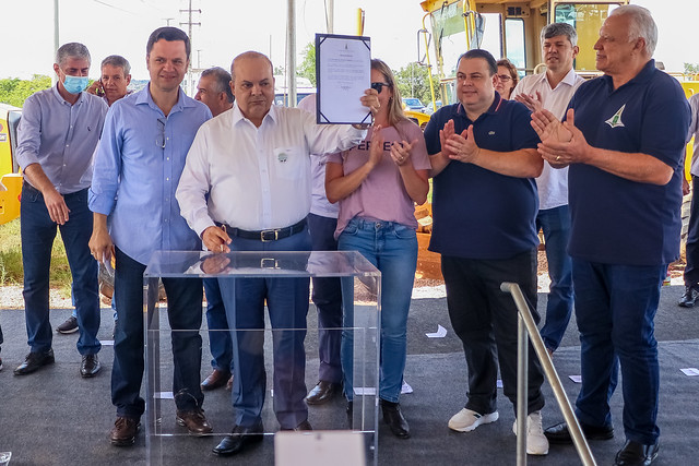 Assinatura da ordem de serviço para início da obra de duplicação da DF-001