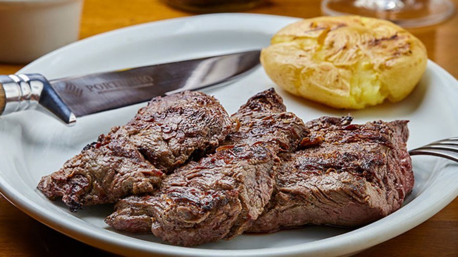 Portucho é especializado em carnes tostadas na parrilla argentina