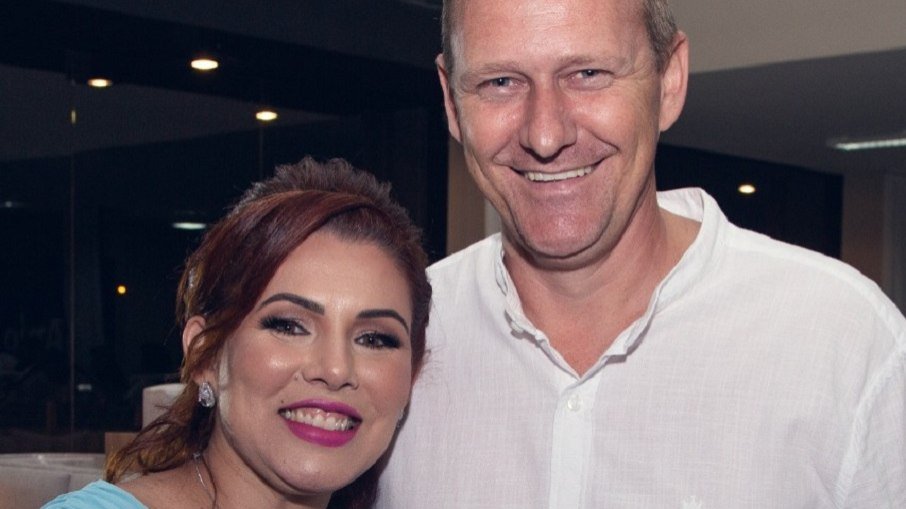 Patrícia e Edson Treter são donos de uma franquia de colchões e sofás