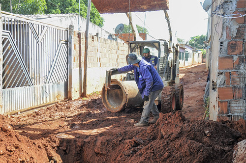 Obra de drenagem pluvial acabará com alagamento em área rural do Lago Norte