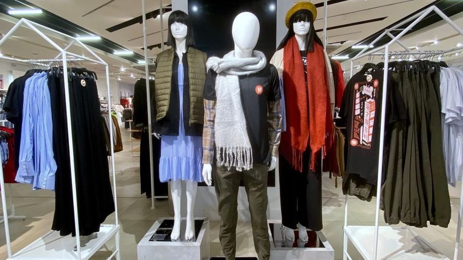 Forever 21 fechará todas as 15 unidades espalhadas pelo país. Forever 21 fechará todas as 15 unidades espalhadas pelo país.