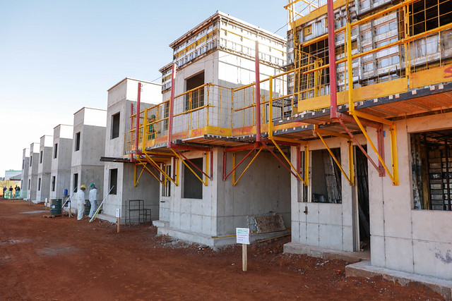 05/08/2024 - Com infraestrutura em execução, Alto Mangueiral terá mais de 7 mil unidades habitacionais