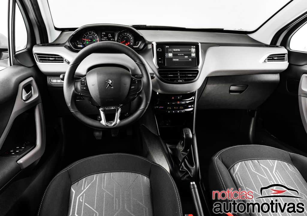 Peugeot 208 1.2: motor, consumo, equipamentos, versões e fotos 