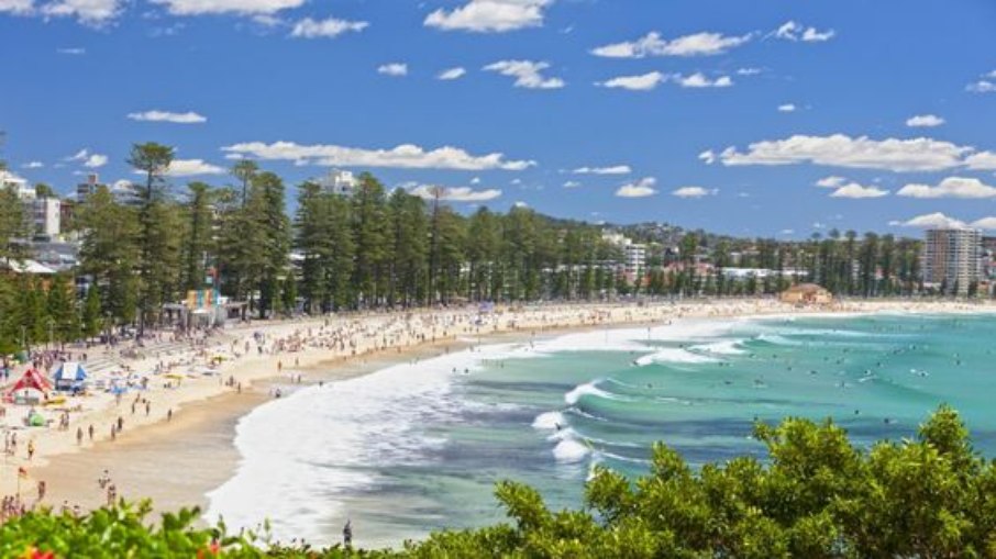 Aos arredores de Sydney, a Manly Beach é apreciada por turistas do mundo todo
