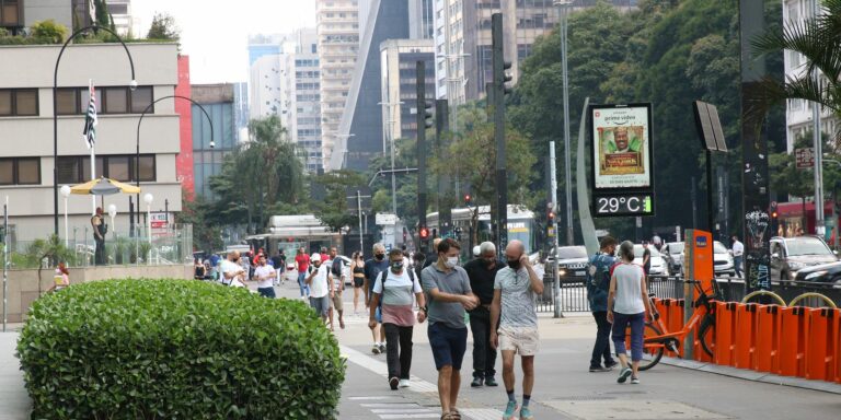Avenida Paulista terá espaço para ciclistas e pedestres no domingo