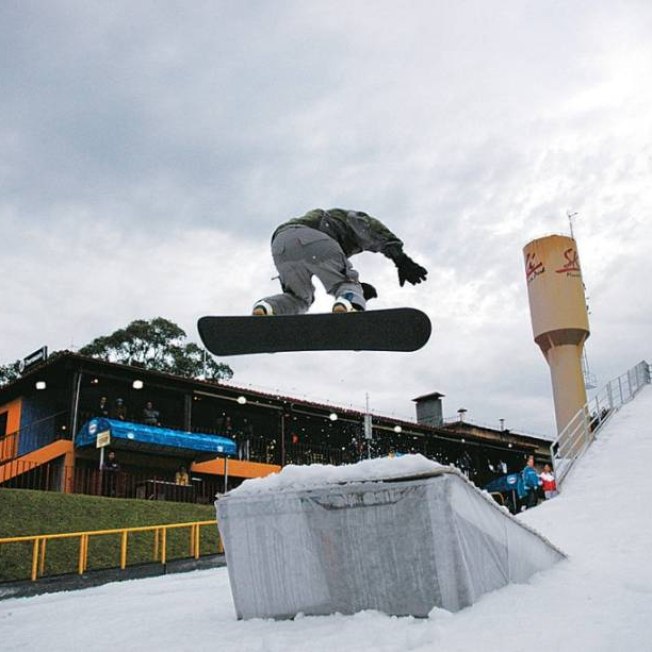 Snowboard no Ski Mountain Park, São Roque