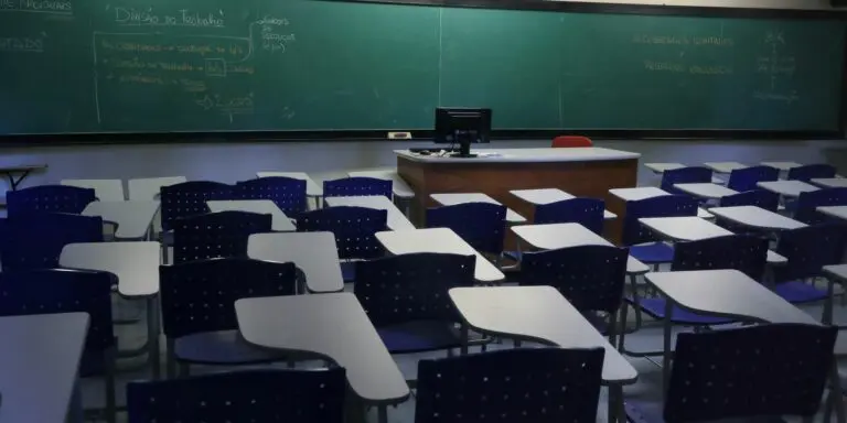 Covid-19: protocolo sanitário é concluído em 57% das redes de ensino