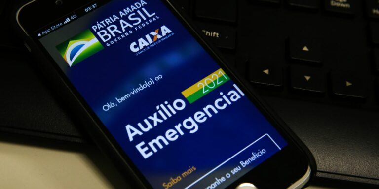 Caixa paga hoje auxílio emergencial a nascidos em agosto