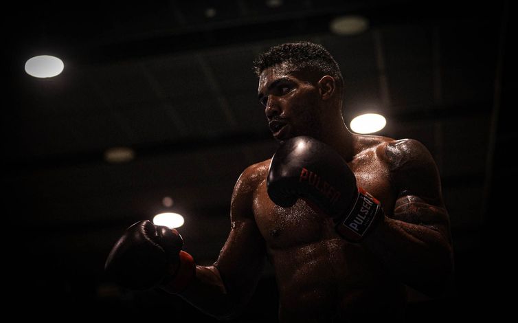 14.07.2021 Jogos Olímpicos Tóquio 2020 - Base de Ota. Treino de Boxe no Ota General. - Abner Teixeira avança às quartas - boxe