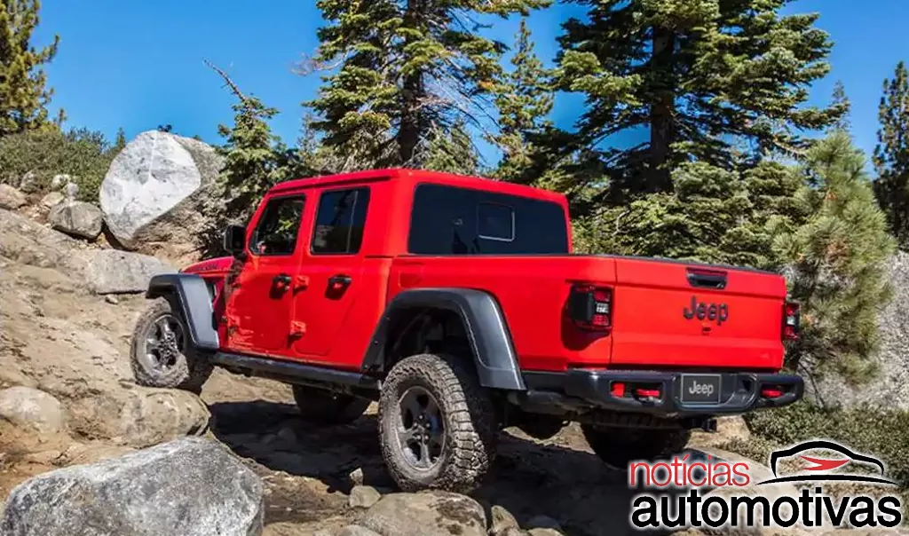 Jeep Gladiator já roda em testes no Brasil 