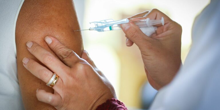 Brasil bate a marca de 100 milhões de pessoas vacinadas