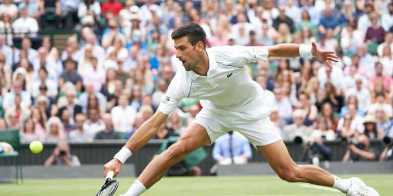 Novak Djokovic alcança 10ª semifinal em Wimbledon