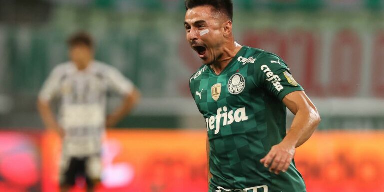 Palmeiras supera Santos e se isola na liderança do Brasileiro