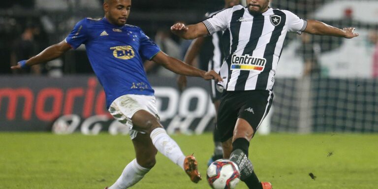 Botafogo e Cruzeiro empatam em jogo movimentado na Série B: 3 a 3