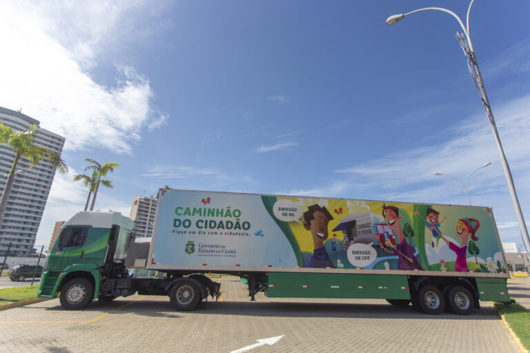 Caminhão do Cidadão atende seis comunidades de Fortaleza nesta semana