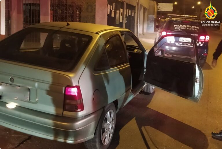 Carro furtado é recuperado em Planaltina