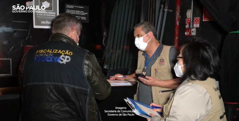 Comitê de Blitze interrompe festa clandestina com 1.500 pessoas em Santo Amaro