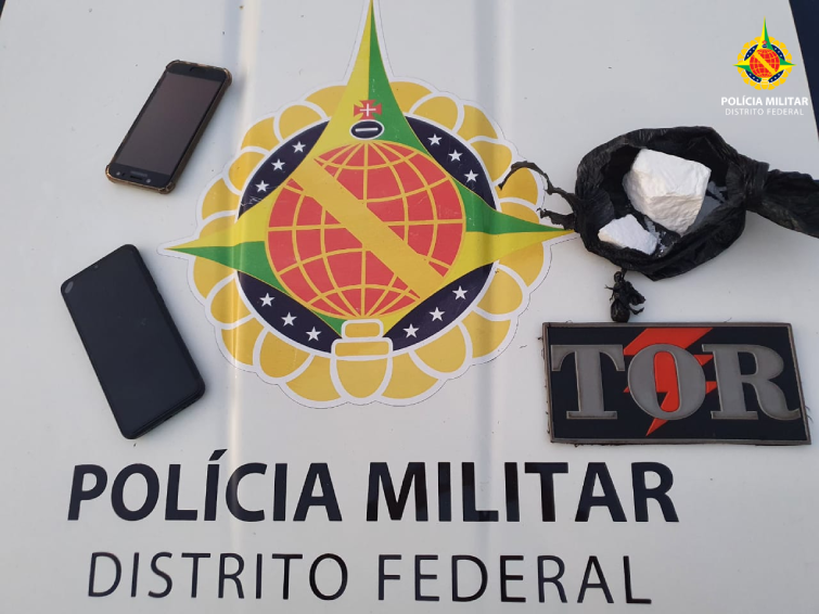 Dois homens são presos pela PMDF, tentando levar drogas do Paraguai para Alto Paraíso