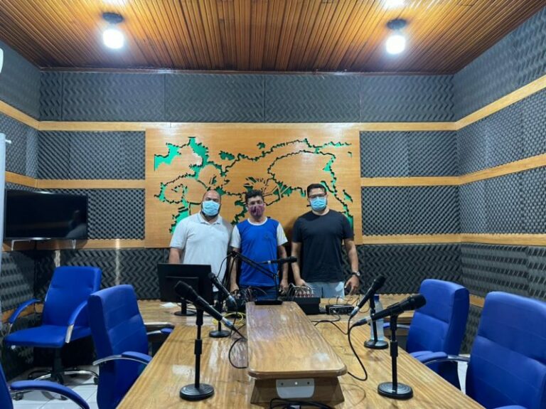 Em visita às rádios do interior, Secom anuncia reformas e aquisição de equipamentos