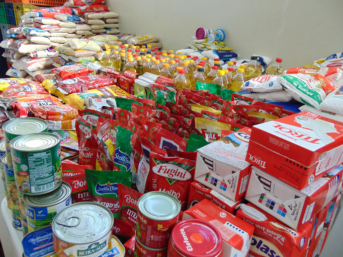 Escola estadual em Araçatuba promove drive-thru solidário para arrecadar alimentos