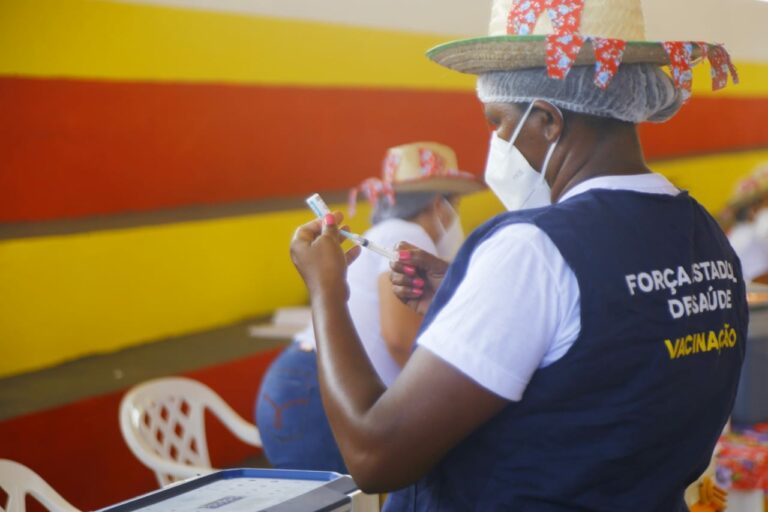 Fotos: Arraial da Vacinação chega ao município de Pastos Bons