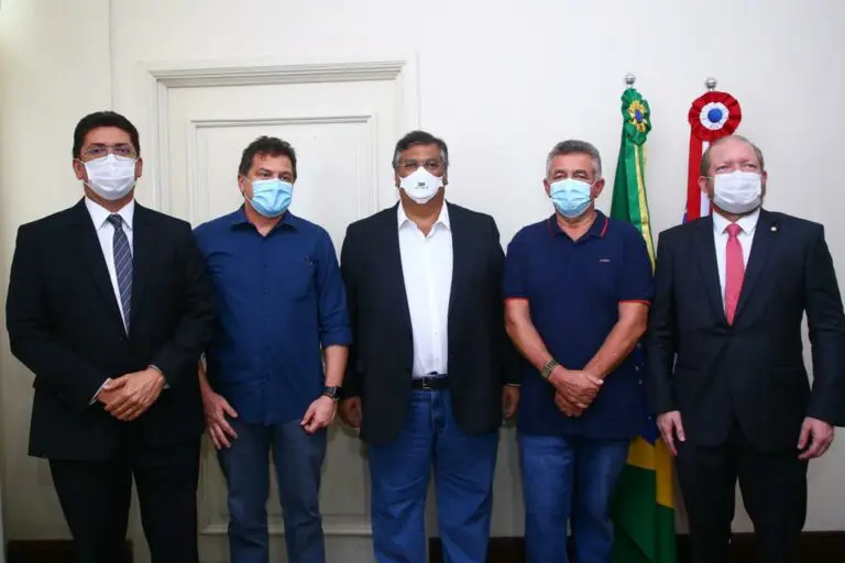Governador recebe prefeito de Dom Pedro e anuncia construção de hospital no município