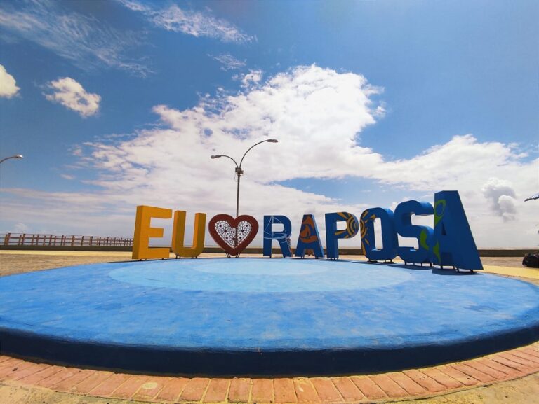 Letreiro turístico é instalado em Raposa