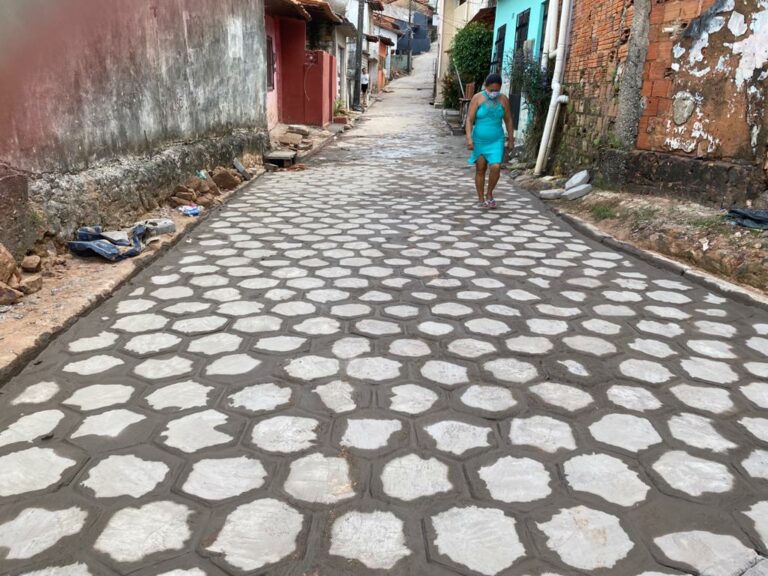 Mais Asfalto leva pavimentação e dignidade aos moradores do Apeadouro, em São Luís