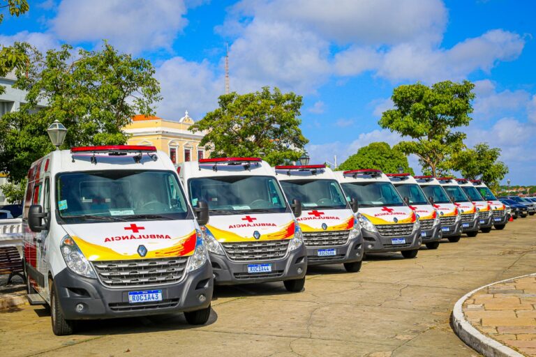 Mais dez ambulâncias são entregues a municípios maranhenses. Ouça: