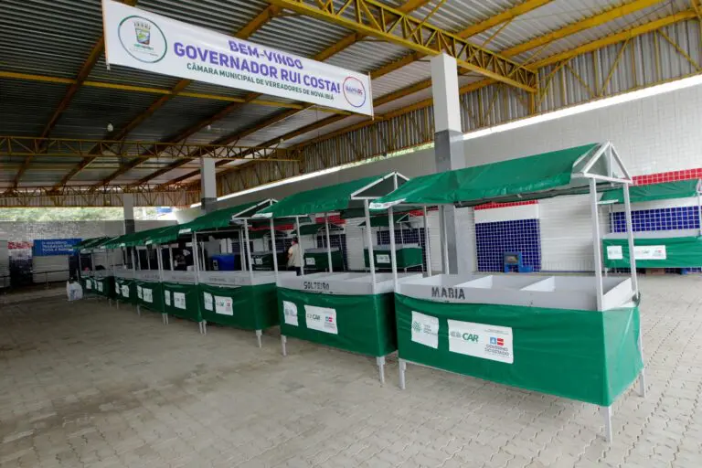Mercado municipal reformado é entregue em Nova Ibiá