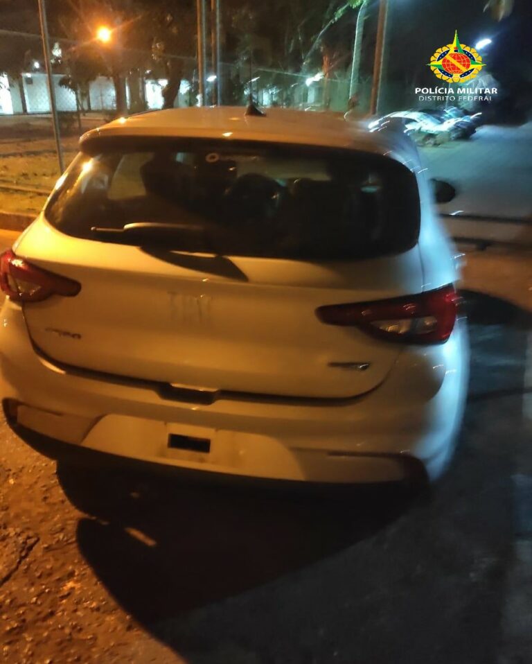 PMDF apreende menor após guardar carro roubado em Samambaia