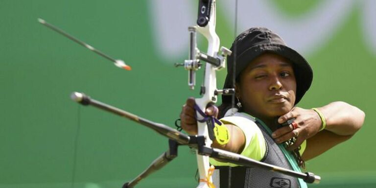 Ana Marcelle, atleta do tiro com arco, estreia esta noite na Olimpíada