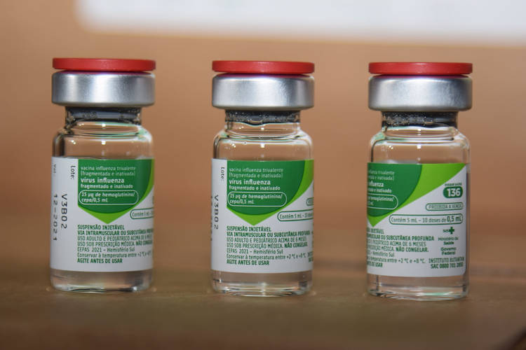 Saúde prepara distribuição de mais 1,3 milhão de vacinas contra a gripe