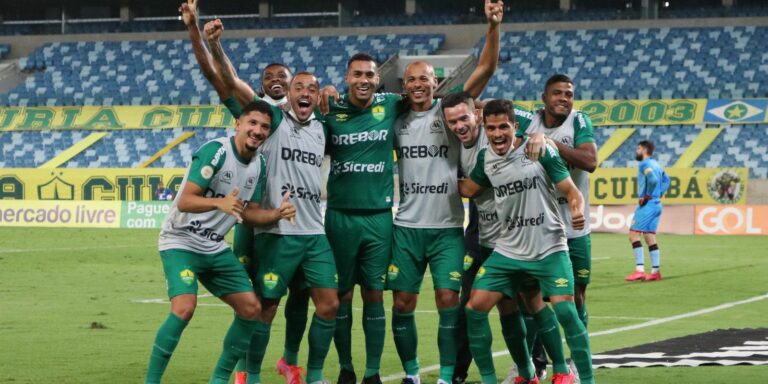 Cuiabá vence Atlético-GO e sai do Z4 do Brasileirão