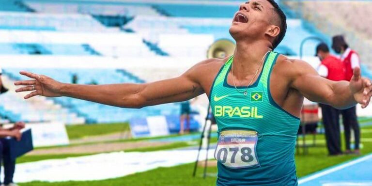 Atletismo: João Henrique Falcão garante vaga no 4x400m misto em Tóquio