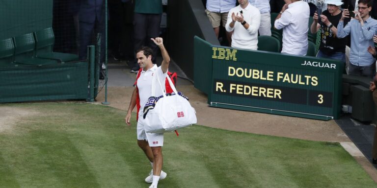 Hurkacz destrói sonho de nono título de Federer em Wimbledon