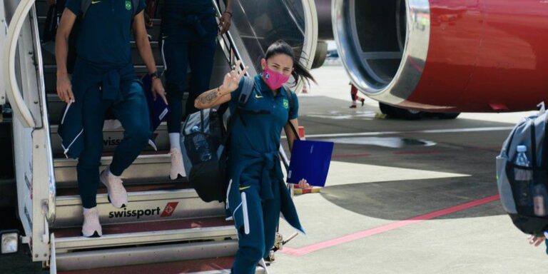 Olimpíada: seleção feminina desembarca em Tóquio a 5 dias da estreia