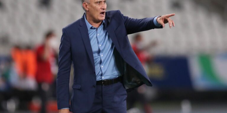 Jejum de títulos da Argentina não pesa em final com o Brasil, diz Tite