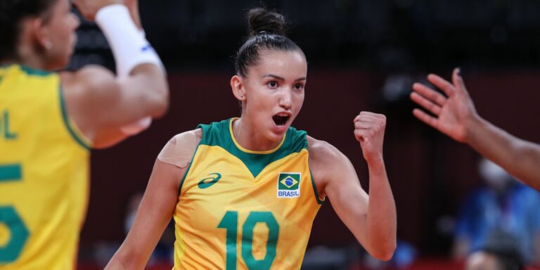 Buscando liderança do Grupo, Brasil enfrenta Japão no vôlei feminino