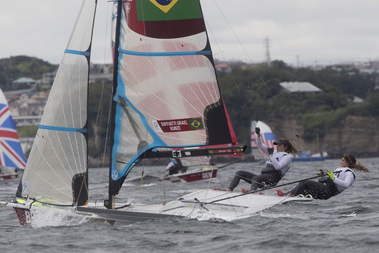 Favoritas ao pódio, a dupla brasileira chegou à Medal Race ocupando a segunda colocação, 