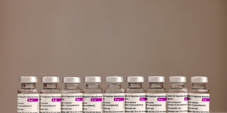 Fiocruz entrega 3 milhões de doses da vacina AstraZeneca ao PNI