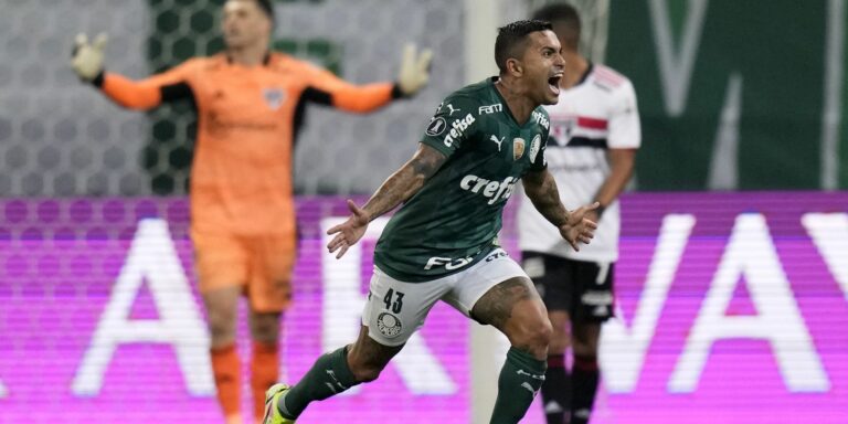 Palmeiras vence São Paulo e está na semifinal da Libertadores