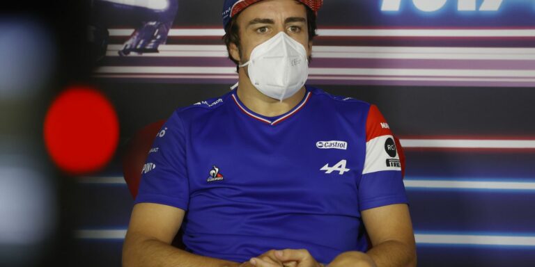 Alpine, equipe da F1, confirma Alonso para a temporada de 2022