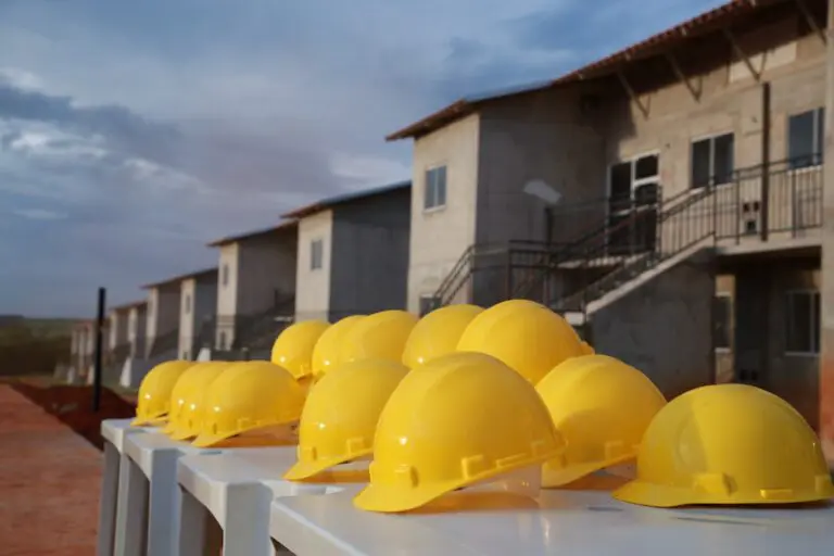 Agehab seleciona tecnólogos em construção civil e técnicos em edificações
