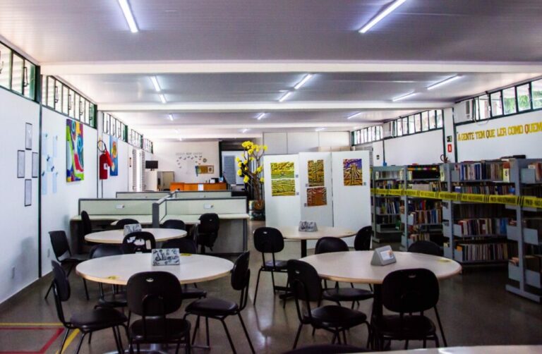 Biblioteca Nacional de Brasília doa acervo para Santa Maria