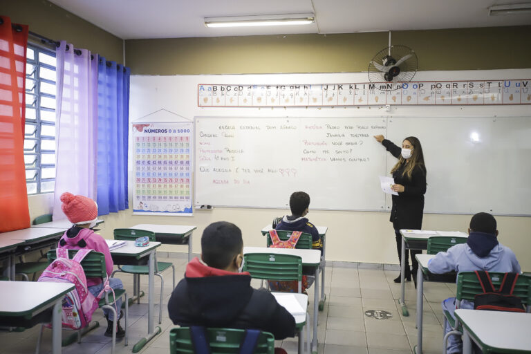 Conheça os dados de 2021 dos alunos da rede estadual de São Paulo