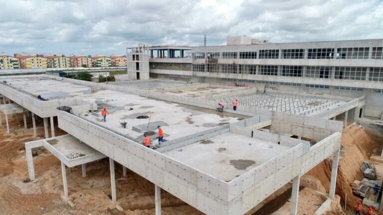 Construção do Hospital da Ilha: conheça a linha do tempo com os avanços da obra