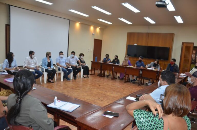 Educação debate com gestores retorno das aulas presenciais