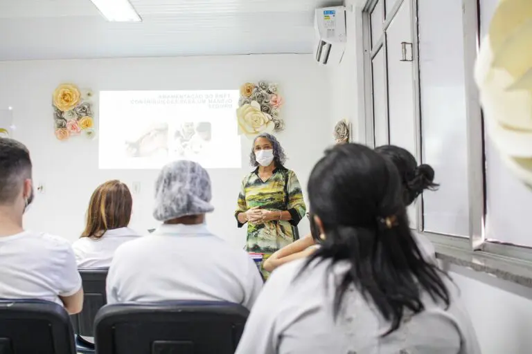 Em alusão ao Agosto Dourado, Programa de Residência Multiprofissional reforça promoção do aleitamento materno