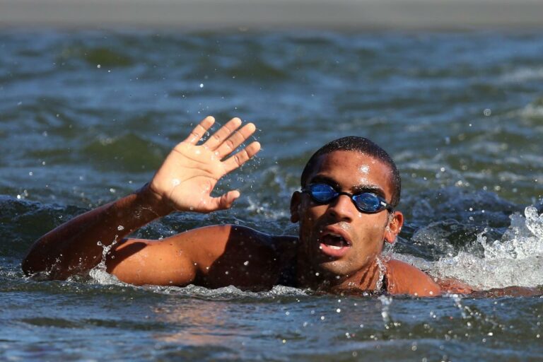 Nadador Allan do Carmo viaja, com apoio da Sudesb, para disputa de prova internacional de maratonas aquáticas